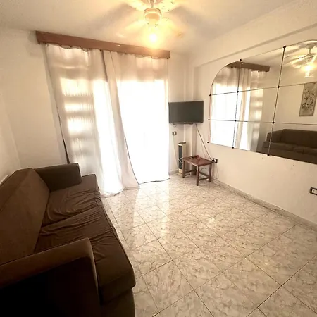 Primavera Heated Swimming Pool *